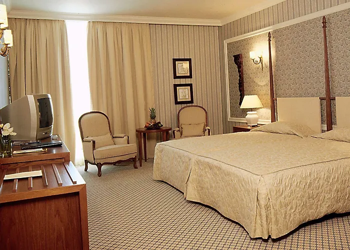 オリシッポ カステロ ホテル