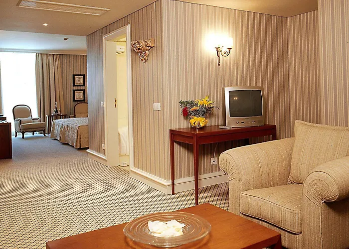 オリシッポ カステロ ホテル