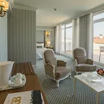 Olissippo Castelo Hotel 4*