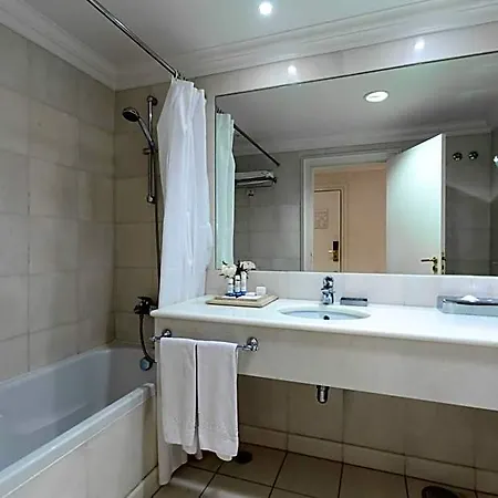 Olissippo Castelo Hotel