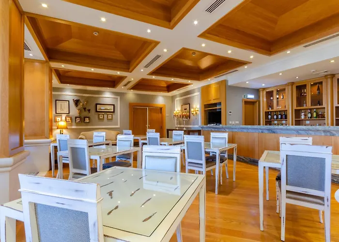 奥利斯比城堡酒店 4*