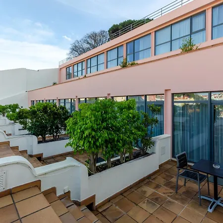 奥利斯比城堡酒店 4*