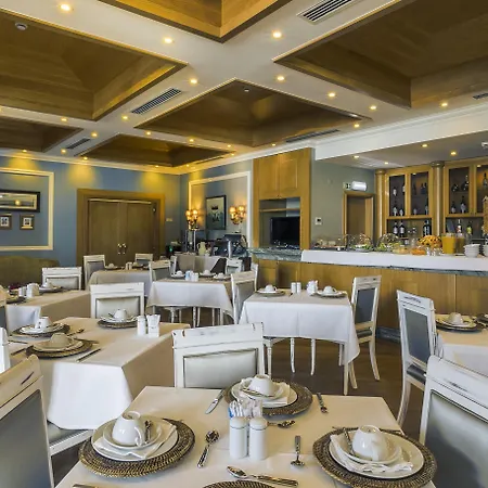 奥利斯比城堡酒店 4*