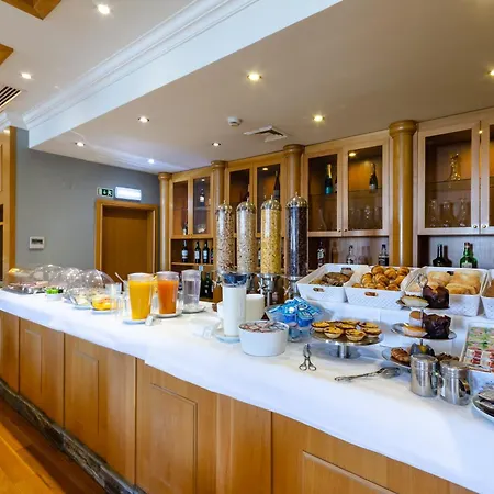 奥利斯比城堡酒店 酒店 4*