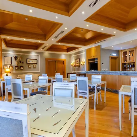 奥利斯比城堡酒店 4*